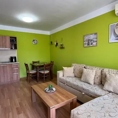 Kasandra 'д' 5 Sunny Appartement *