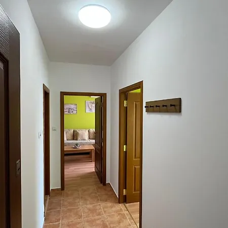 Kasandra 'д' 5 Sunny Appartement *